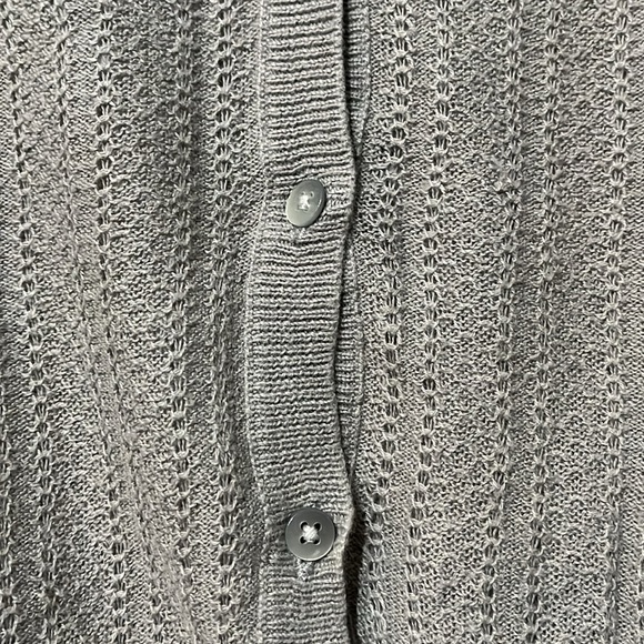 Old navy lightweight quarter length sleeve sweater - Picture 4 of 4